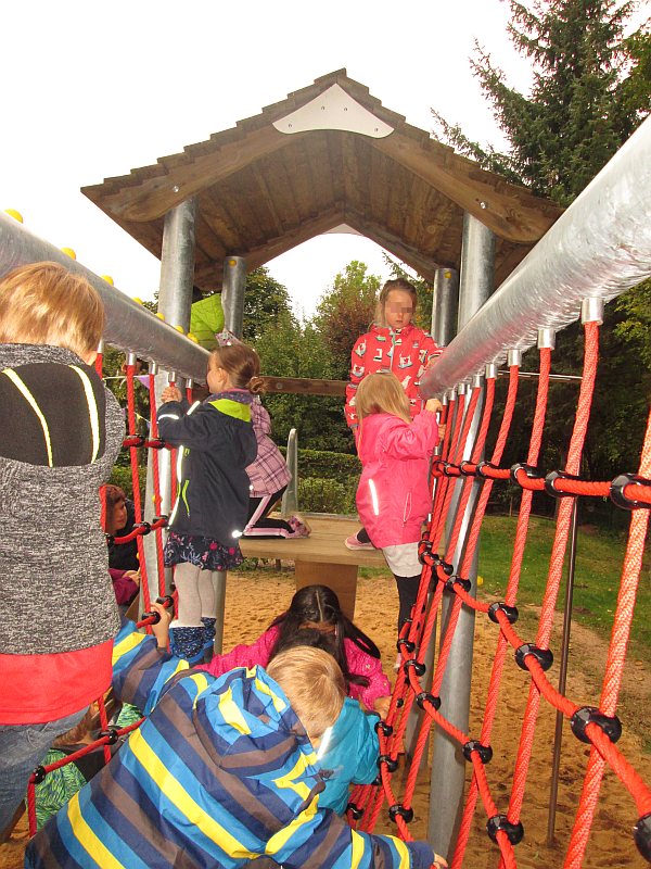 AWO Kindergarten Erna Schmitz Wipperfürth Spielturm Spende